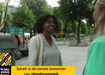 VIDEO: Sleuteloverdracht Sarah, eerste bewoner van Hondsrugpark